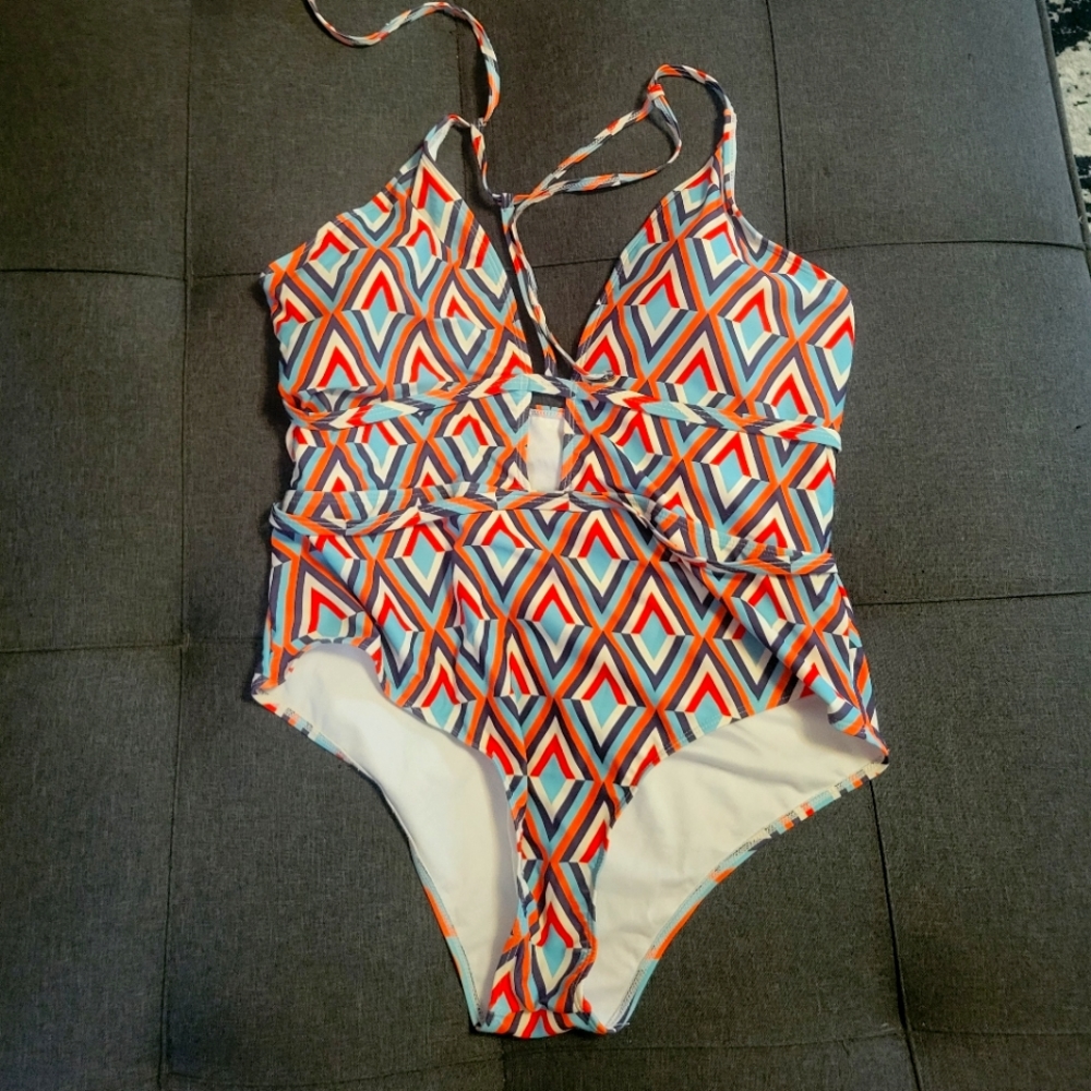 Size 3x Shein Swimsuit